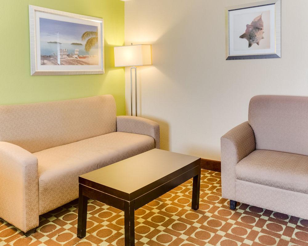 Garner Hotel Virginia Beach North By Ihg Exterior foto